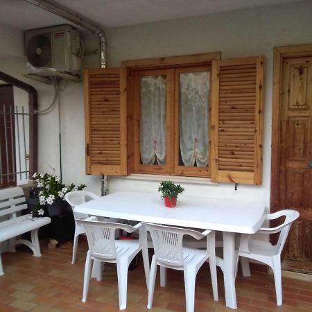 Villetta A Schiera Fiumefreddo Bruzio Buitenkant foto