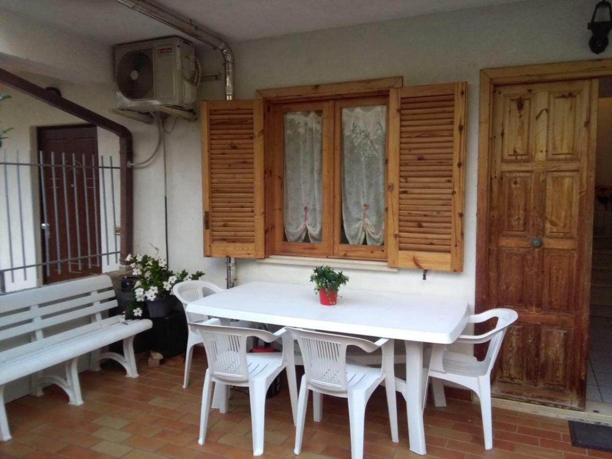 Villetta A Schiera Fiumefreddo Bruzio Buitenkant foto